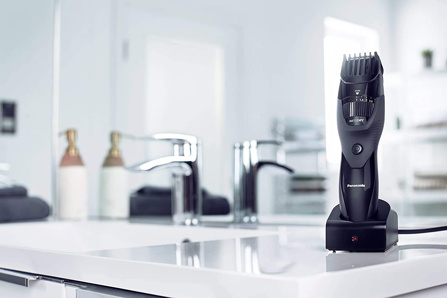 Panasonic Wet & Dry Electric Beard Trimmer for Men with 19 Cutting Lengths Panasonic Wet & Dry Electric Beard Trimmer for Men with 19 Cutting Lengths